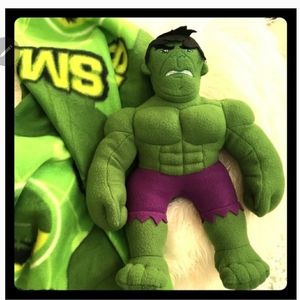 Hulk plush wit blanket